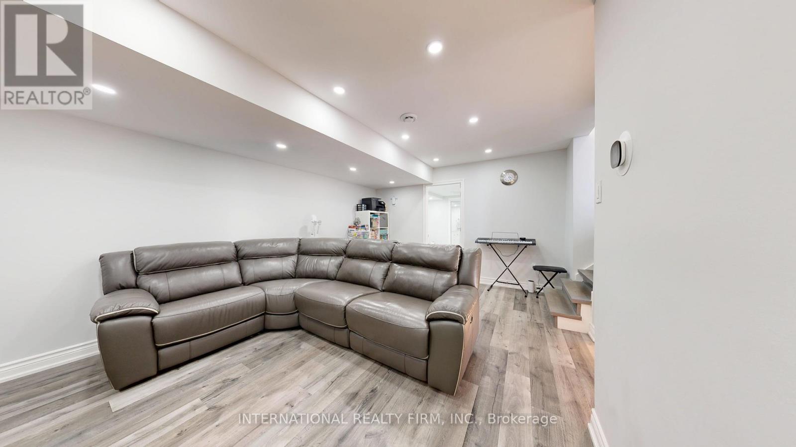 8309 Oak Ridges Drive, Hamilton Township, Ontario  K0K 2E0 - Photo 21 - X12360314