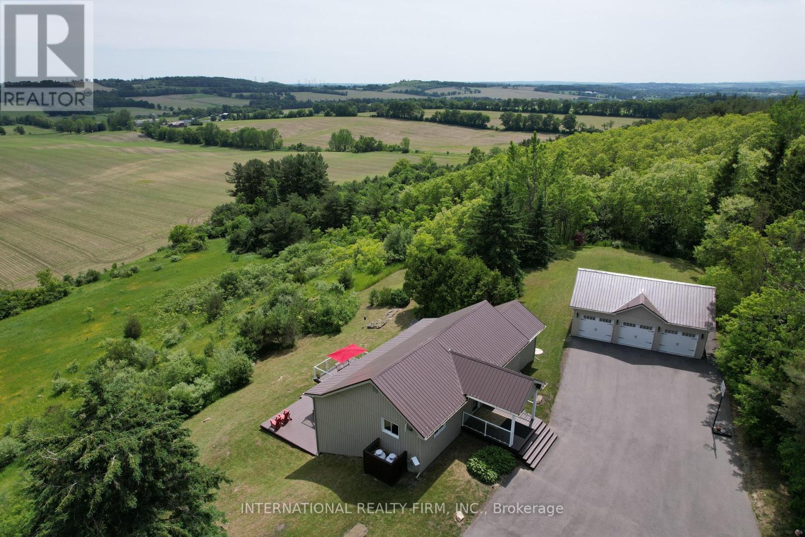 8309 Oak Ridges Drive, Hamilton Township, Ontario  K0K 2E0 - Photo 5 - X12360314