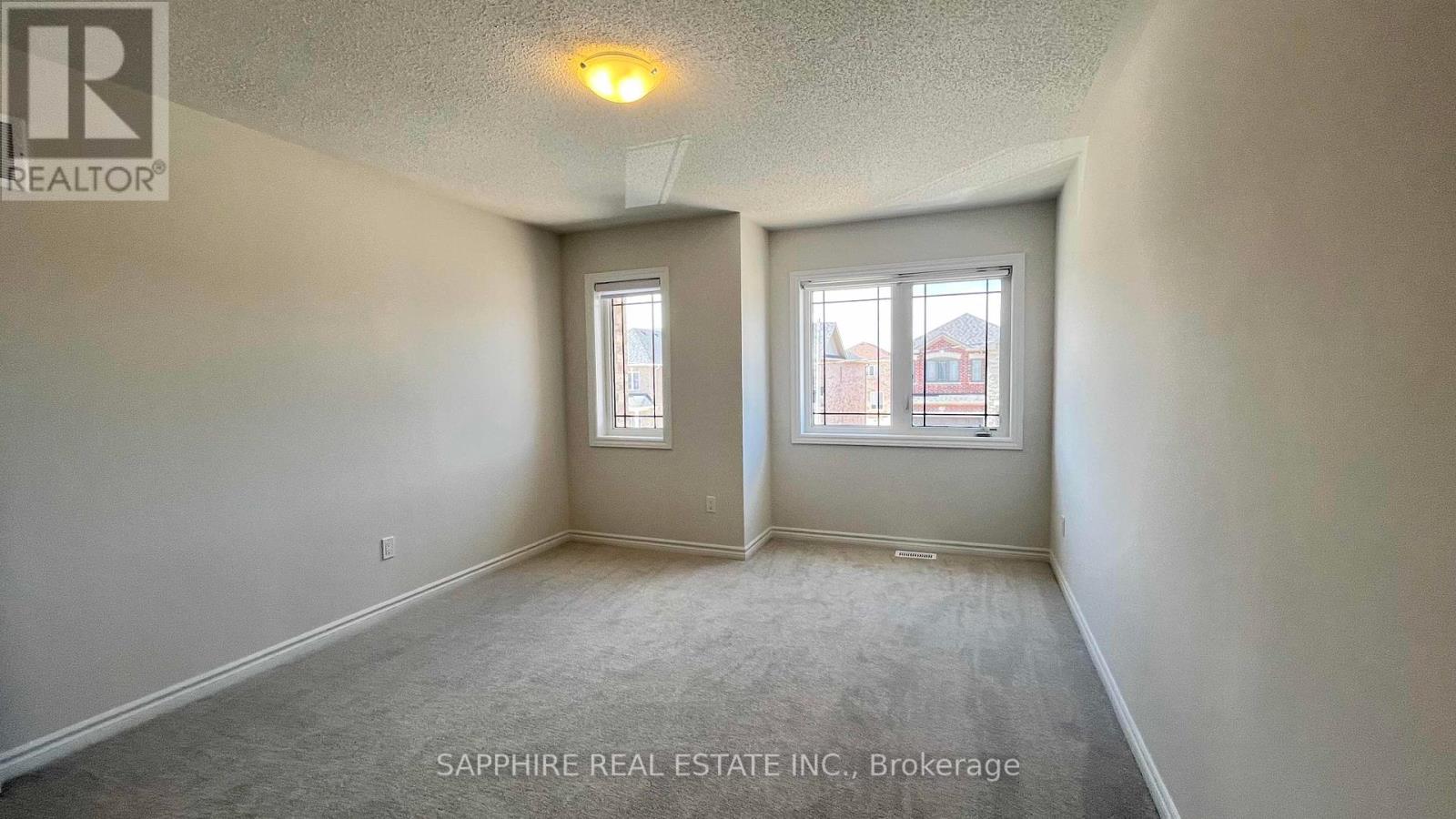 120 Baker Street, Thorold, Ontario  L2V 0M9 - Photo 23 - X12360334