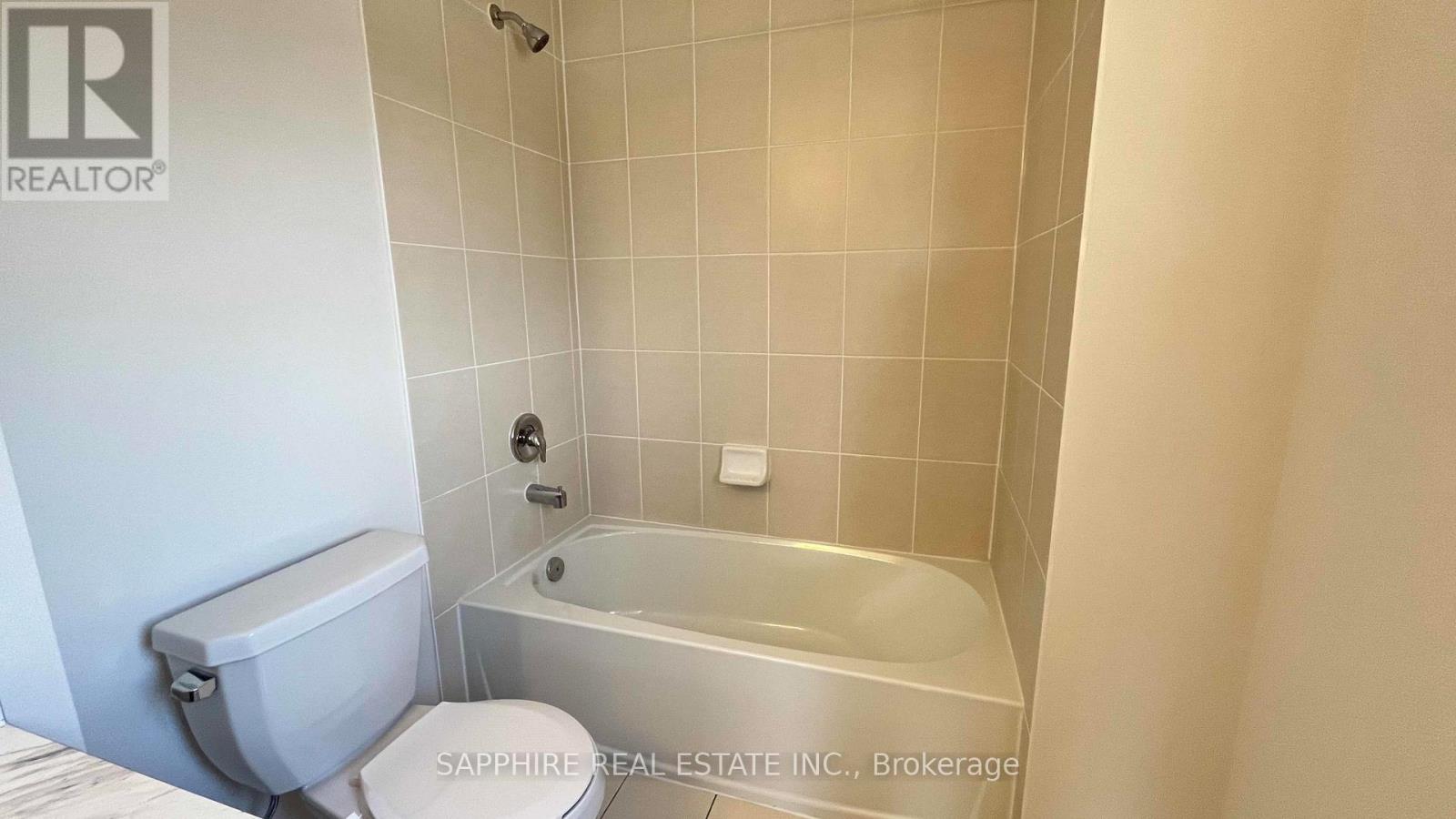 120 Baker Street, Thorold, Ontario  L2V 0M9 - Photo 32 - X12360334