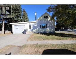 771 Mountain Street, Pincher Creek, Ca