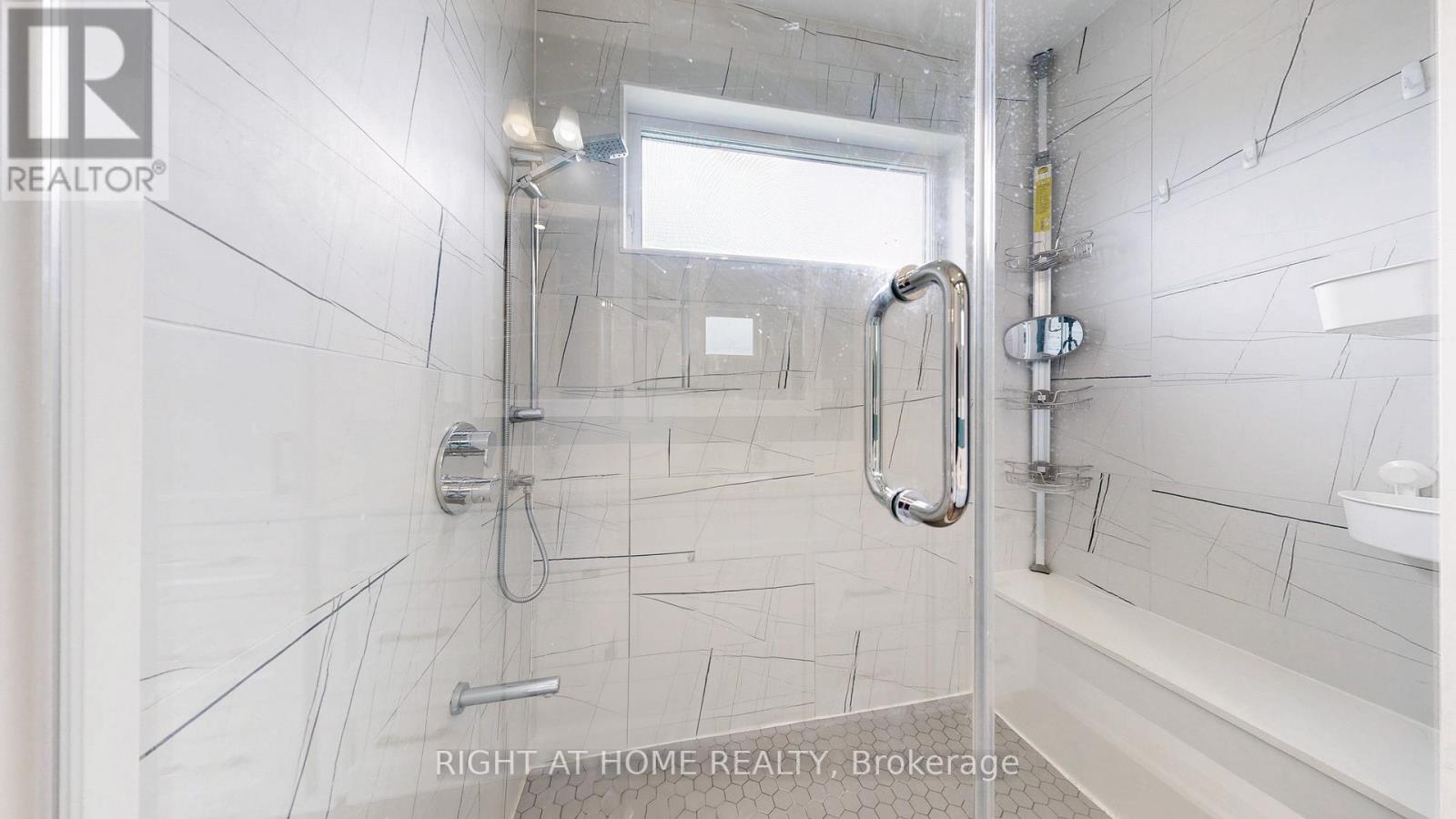 88 Glentworth Road, Toronto, Ontario  M2J 2E8 - Photo 27 - C12360358