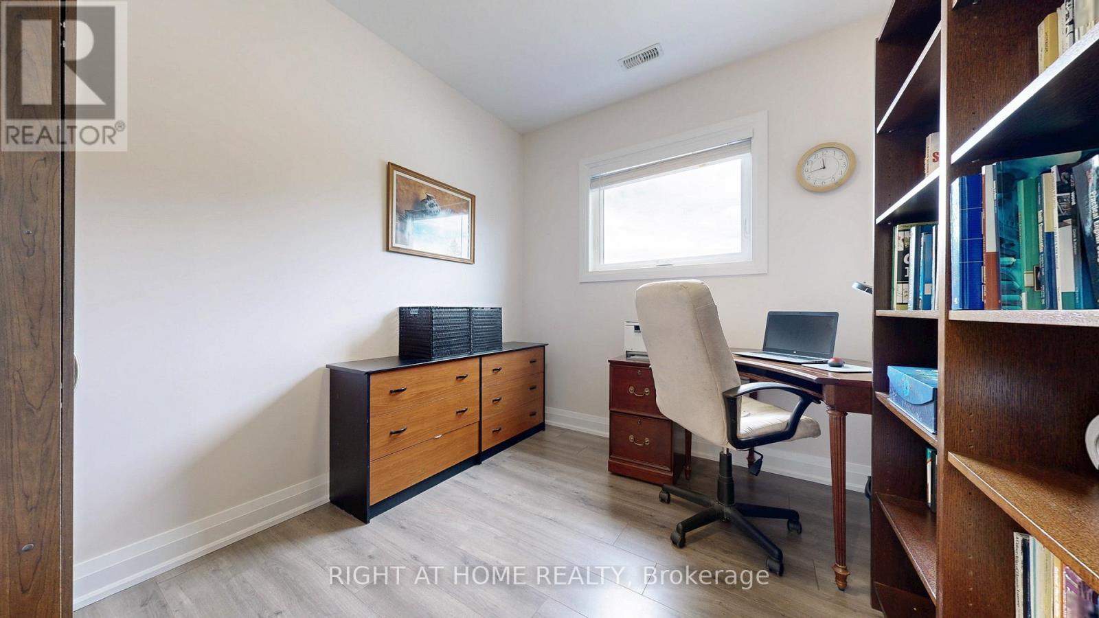 88 Glentworth Road, Toronto, Ontario  M2J 2E8 - Photo 30 - C12360358