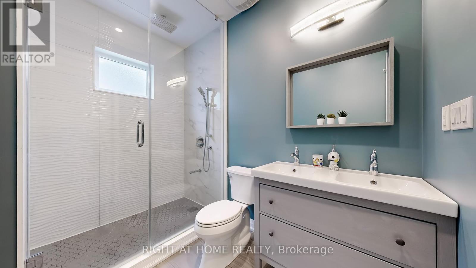 88 Glentworth Road, Toronto, Ontario  M2J 2E8 - Photo 31 - C12360358