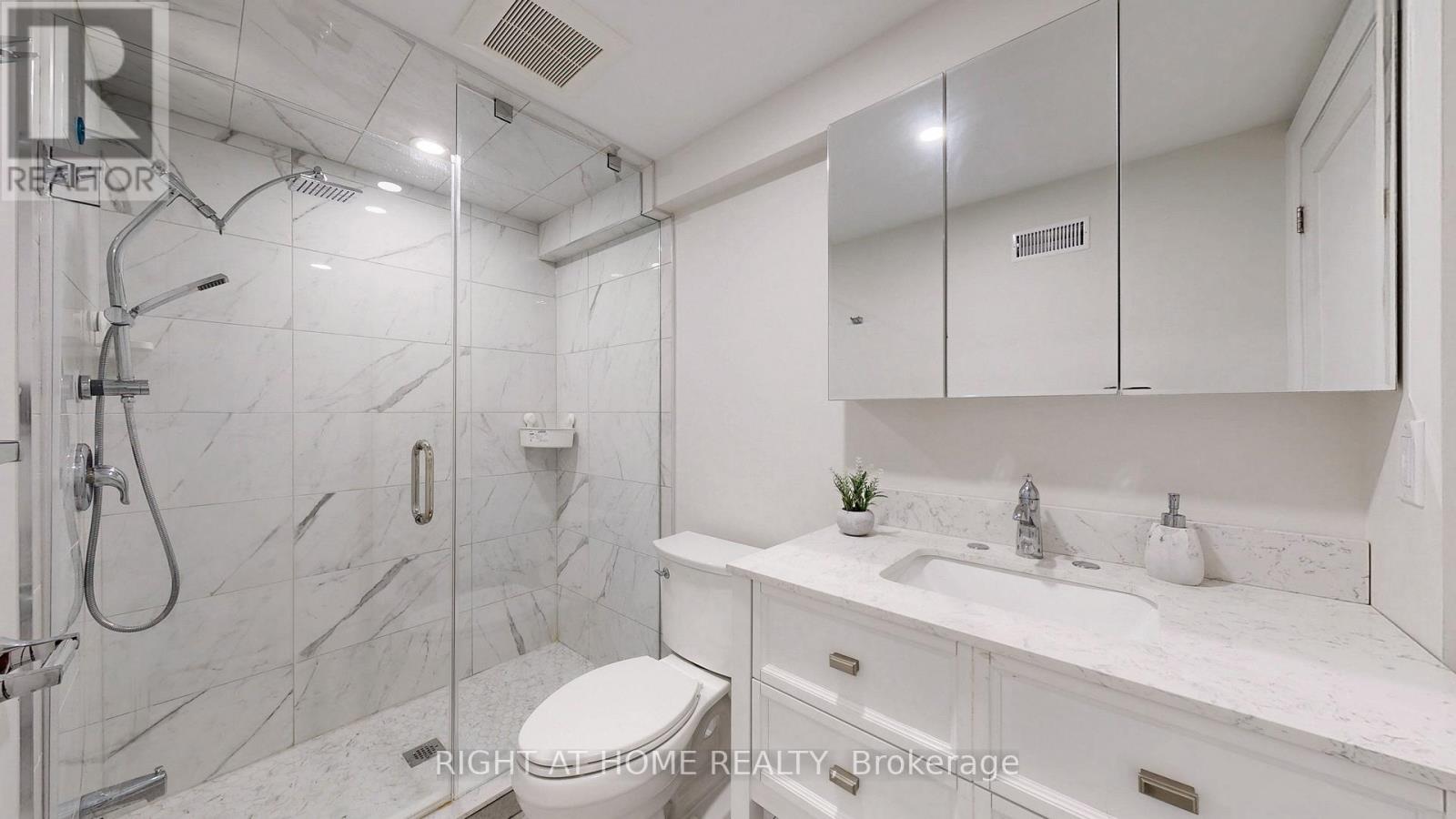 88 Glentworth Road, Toronto, Ontario  M2J 2E8 - Photo 39 - C12360358