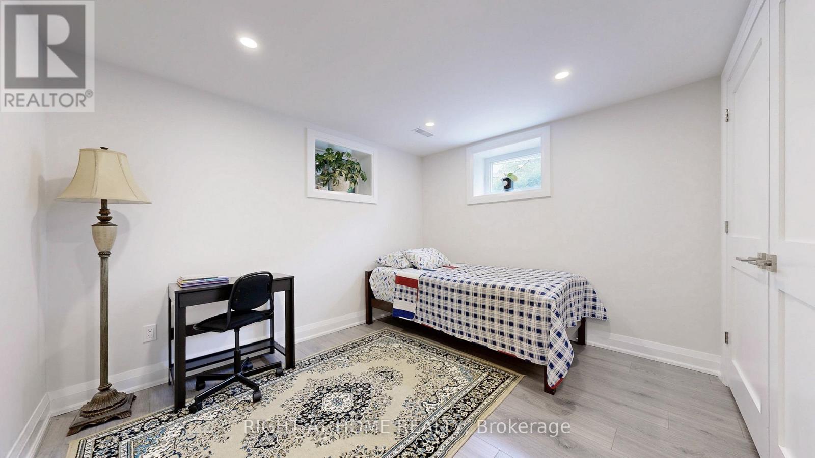 88 Glentworth Road, Toronto, Ontario  M2J 2E8 - Photo 40 - C12360358