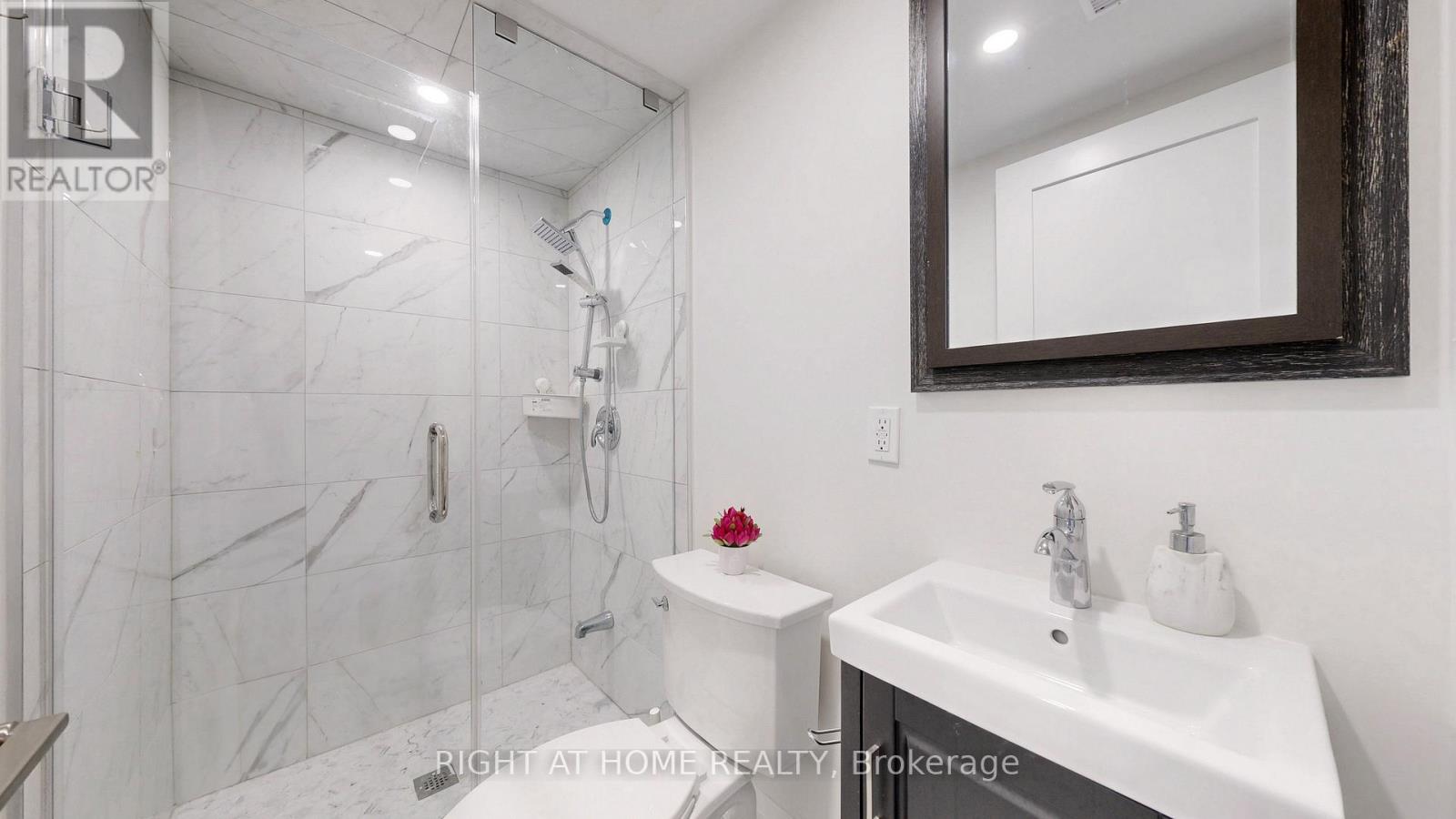 88 Glentworth Road, Toronto, Ontario  M2J 2E8 - Photo 42 - C12360358