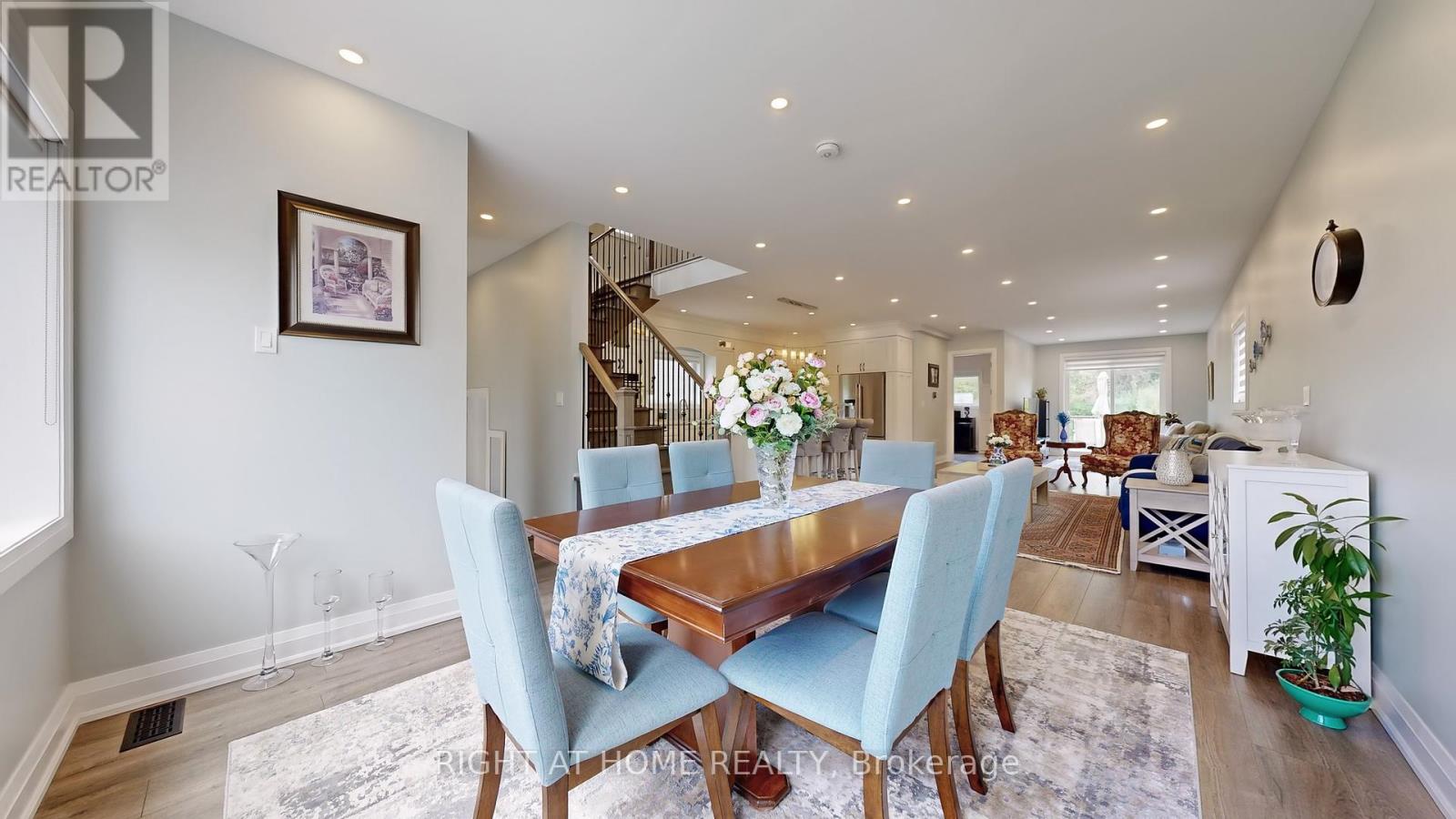 88 Glentworth Road, Toronto (Don Valley Village), Ontario  M2J 2E8 - Photo 9 - C12360358