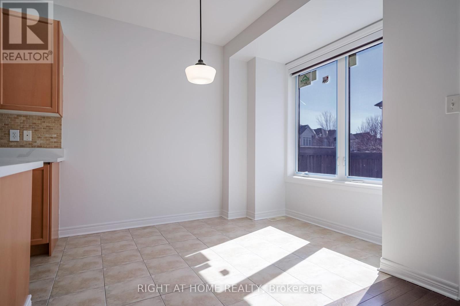 74 Amos Lehman Way, Whitchurch-Stouffville, Ontario  L4A 0L3 - Photo 14 - N12360368