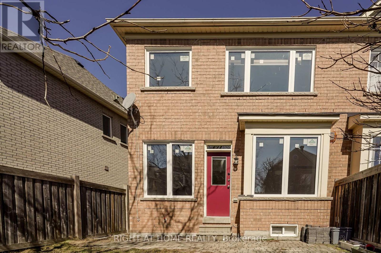 74 Amos Lehman Way, Whitchurch-Stouffville, Ontario  L4A 0L3 - Photo 39 - N12360368