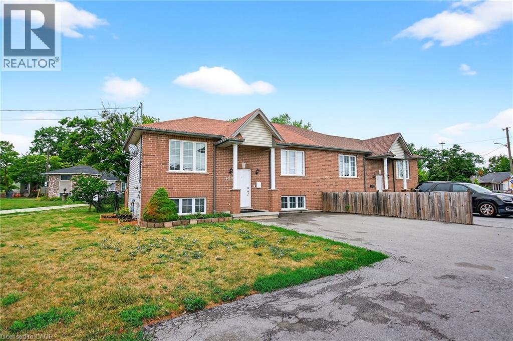 133 Grantham Avenue, St. Catharines, Ontario  L2P 0C8 - Photo 2 - 40762800