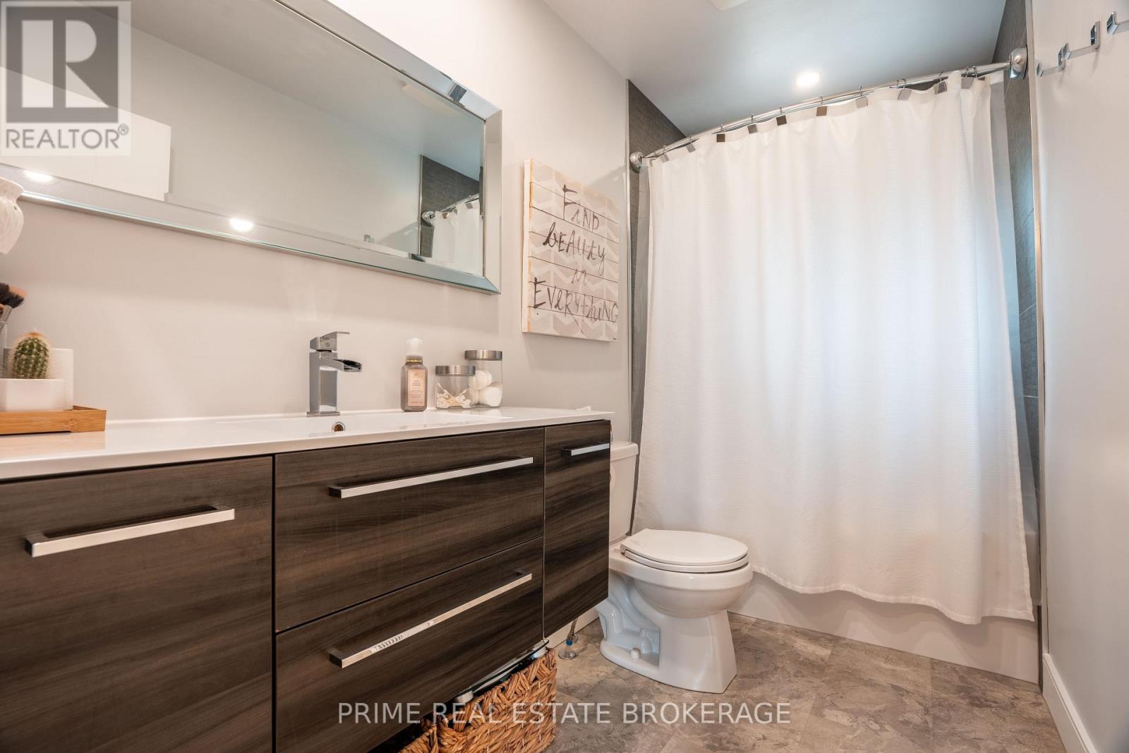 94 John Street E, South Huron, Ontario  N0M 1S1 - Photo 12 - X12360421