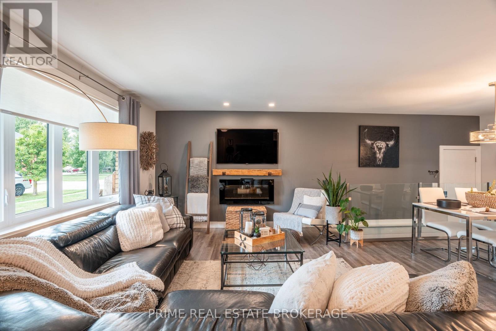 94 John Street E, South Huron, Ontario  N0M 1S1 - Photo 5 - X12360421