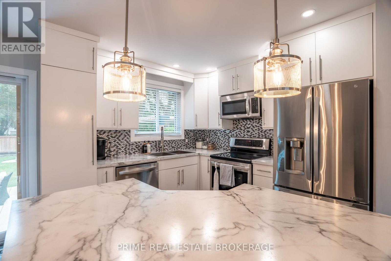 94 John Street E, South Huron, Ontario  N0M 1S1 - Photo 6 - X12360421