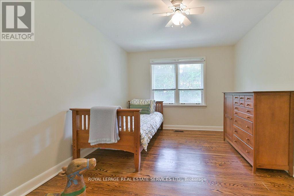 62 Princess Margaret Boulevard, Toronto, Ontario  M9A 2A2 - Photo 18 - W12360357