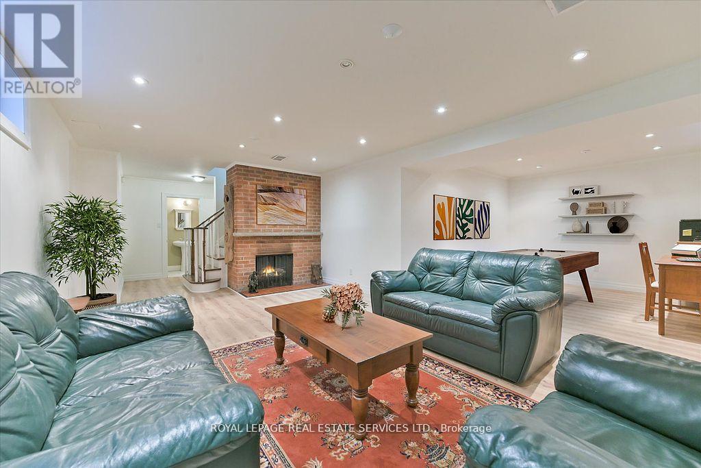 62 Princess Margaret Boulevard, Toronto, Ontario  M9A 2A2 - Photo 21 - W12360357