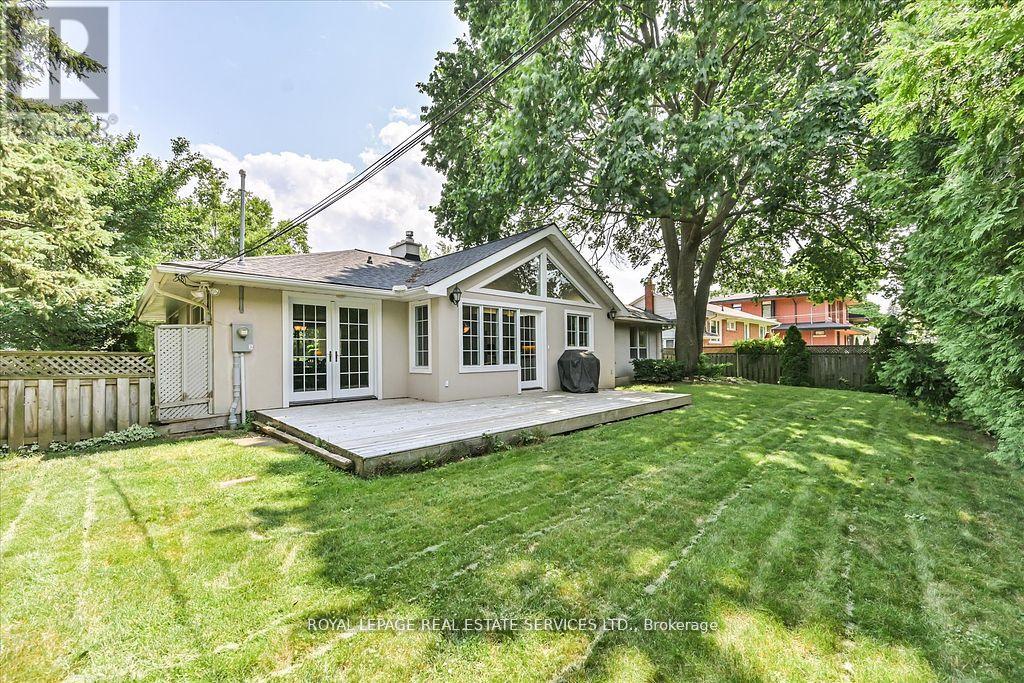 62 Princess Margaret Boulevard, Toronto, Ontario  M9A 2A2 - Photo 28 - W12360357