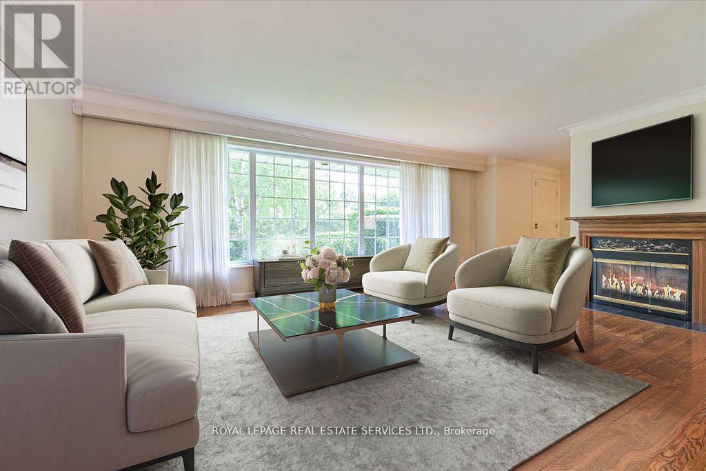 62 Princess Margaret Boulevard, Toronto, Ontario  M9A 2A2 - Photo 6 - W12360357