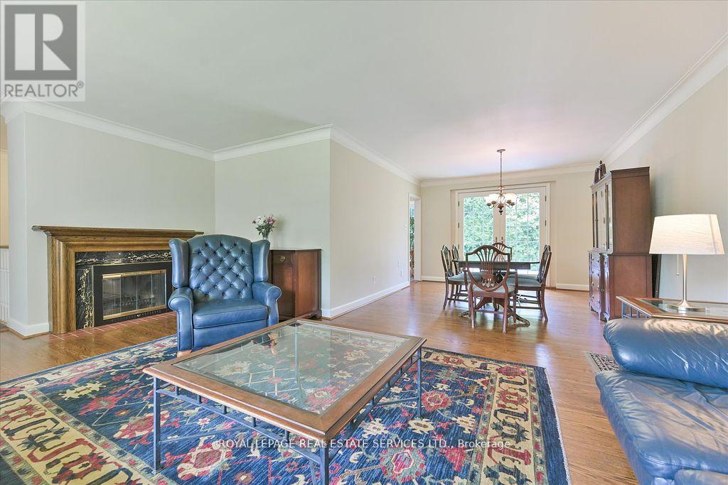 62 Princess Margaret Boulevard, Toronto, Ontario  M9A 2A2 - Photo 7 - W12360357