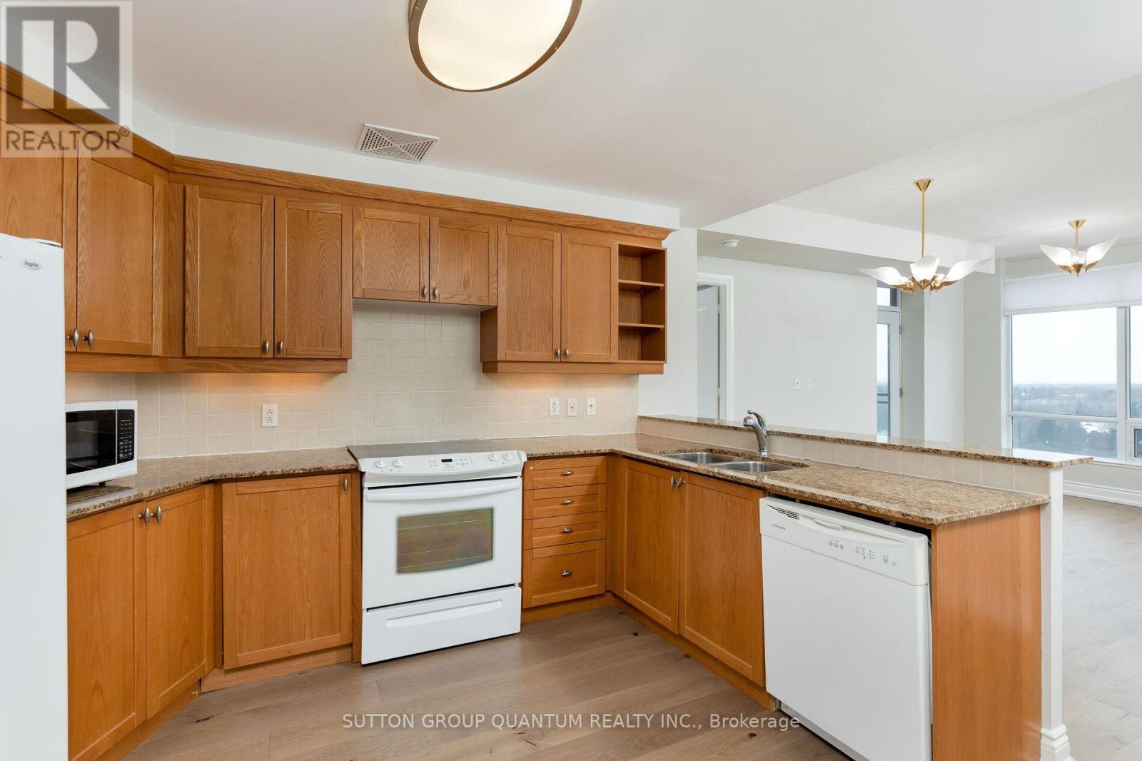 1607 - 1665 The Collegeway, Mississauga, Ontario  L5L 0A9 - Photo 18 - W12360363
