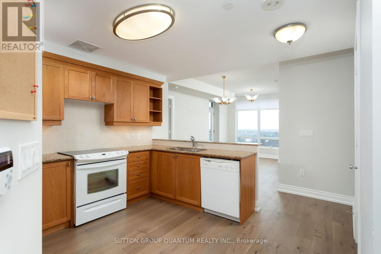 1607 - 1665 The Collegeway, Mississauga, Ontario  L5L 0A9 - Photo 25 - W12360363