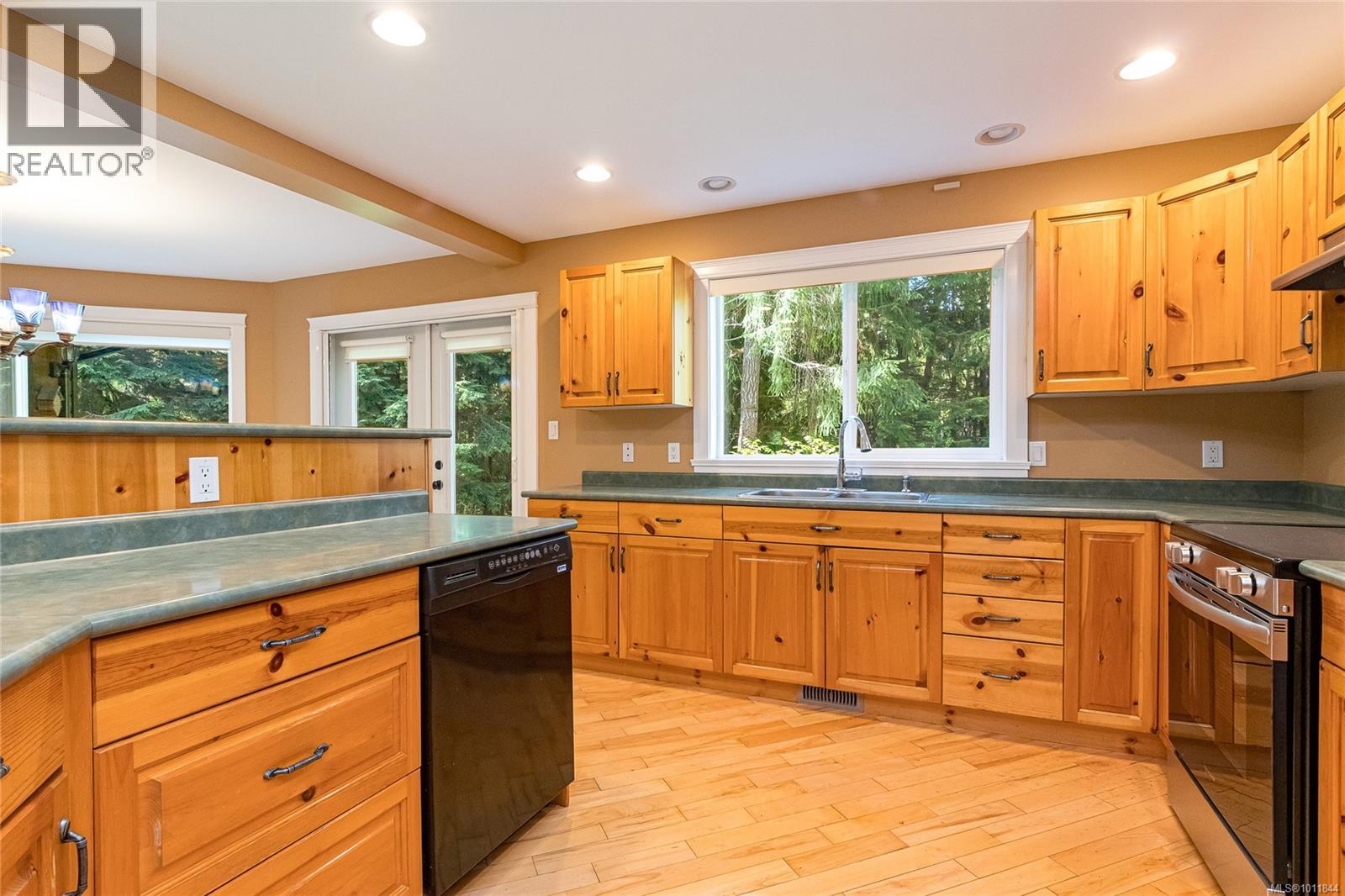 Property at 770 Shawnigan Lake Rd image 4