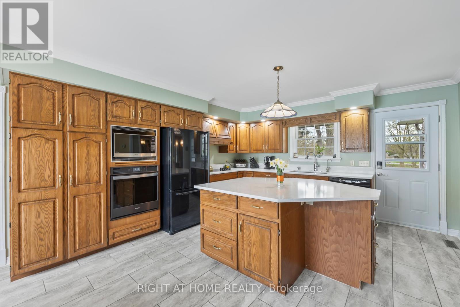 7349 County Rd 2 Road, Greater Napanee, Ontario  K7R 3K6 - Photo 21 - X12360356