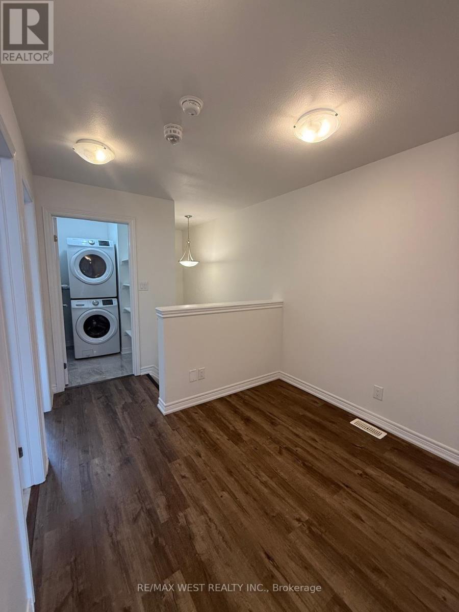 140 Monarch Street, Welland, Ontario  L3C 0G6 - Photo 15 - X12360373