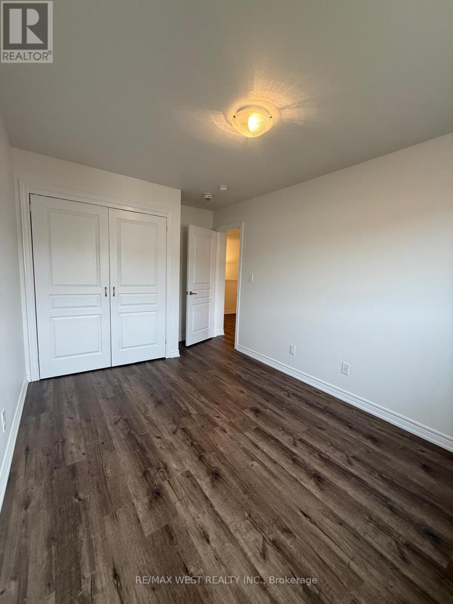 140 Monarch Street, Welland, Ontario  L3C 0G6 - Photo 23 - X12360373