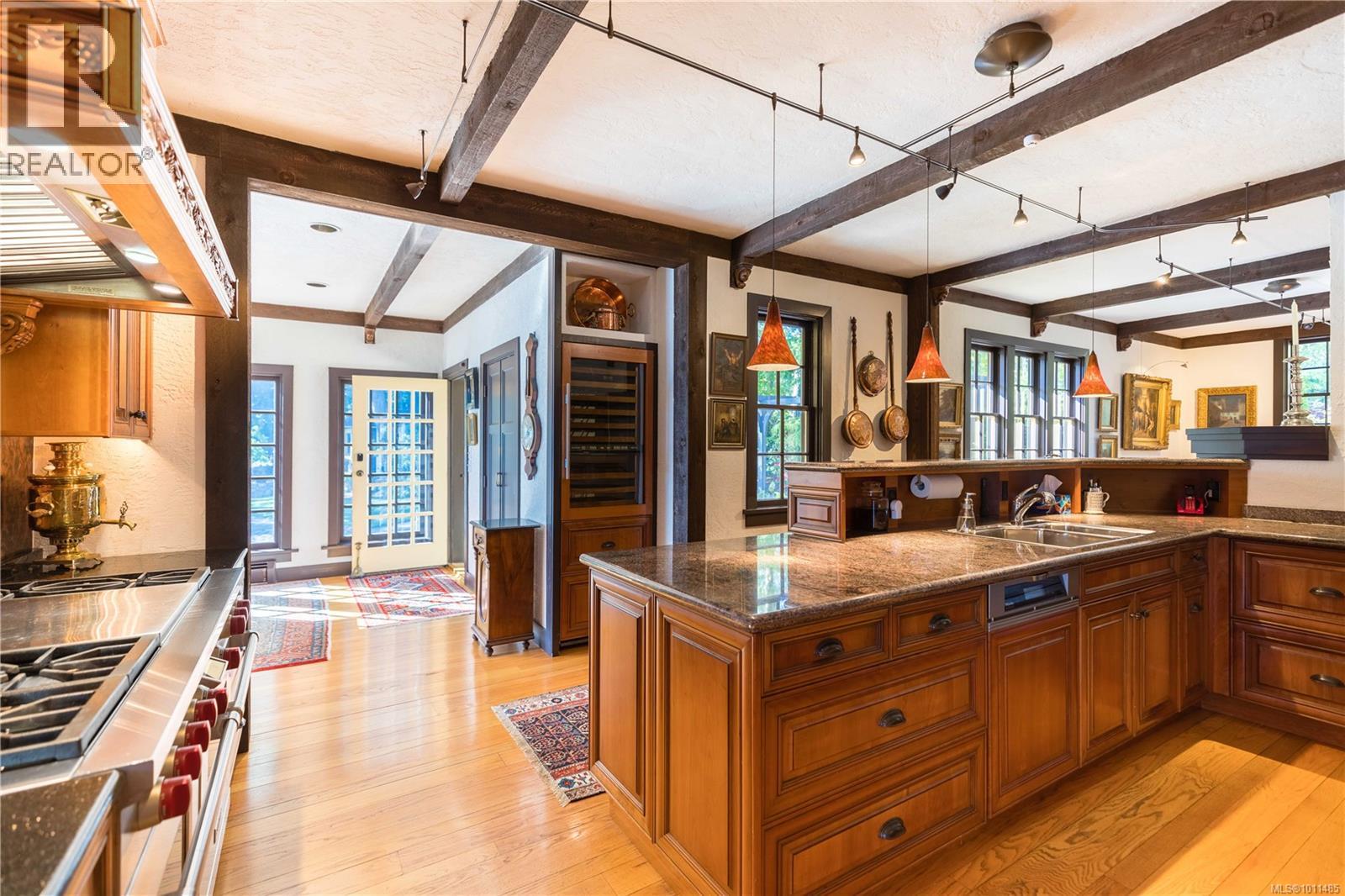 605 Towner Park Rd, North Saanich, British Columbia  V8L 5L7 - Photo 18 - 1011485