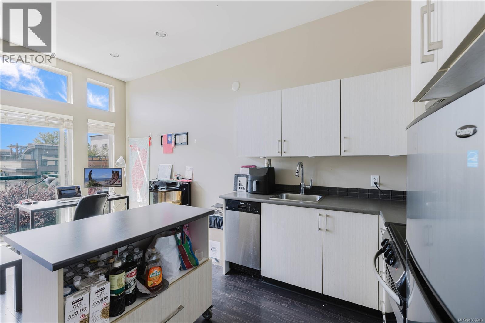 308 1121 Fort St, Victoria, British Columbia  V8V 3K9 - Photo 10 - 1008948