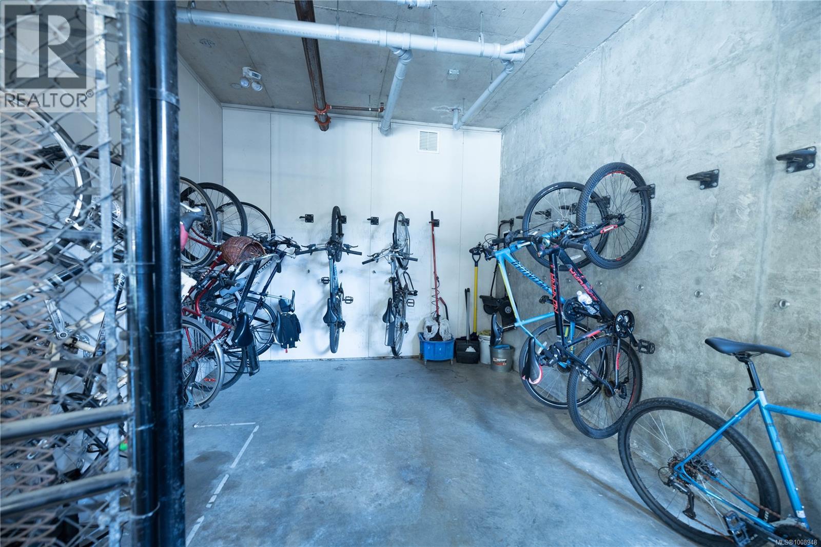 308 1121 Fort St, Victoria, British Columbia  V8V 3K9 - Photo 18 - 1008948