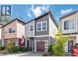 913 Fulmar Rise Summerstone