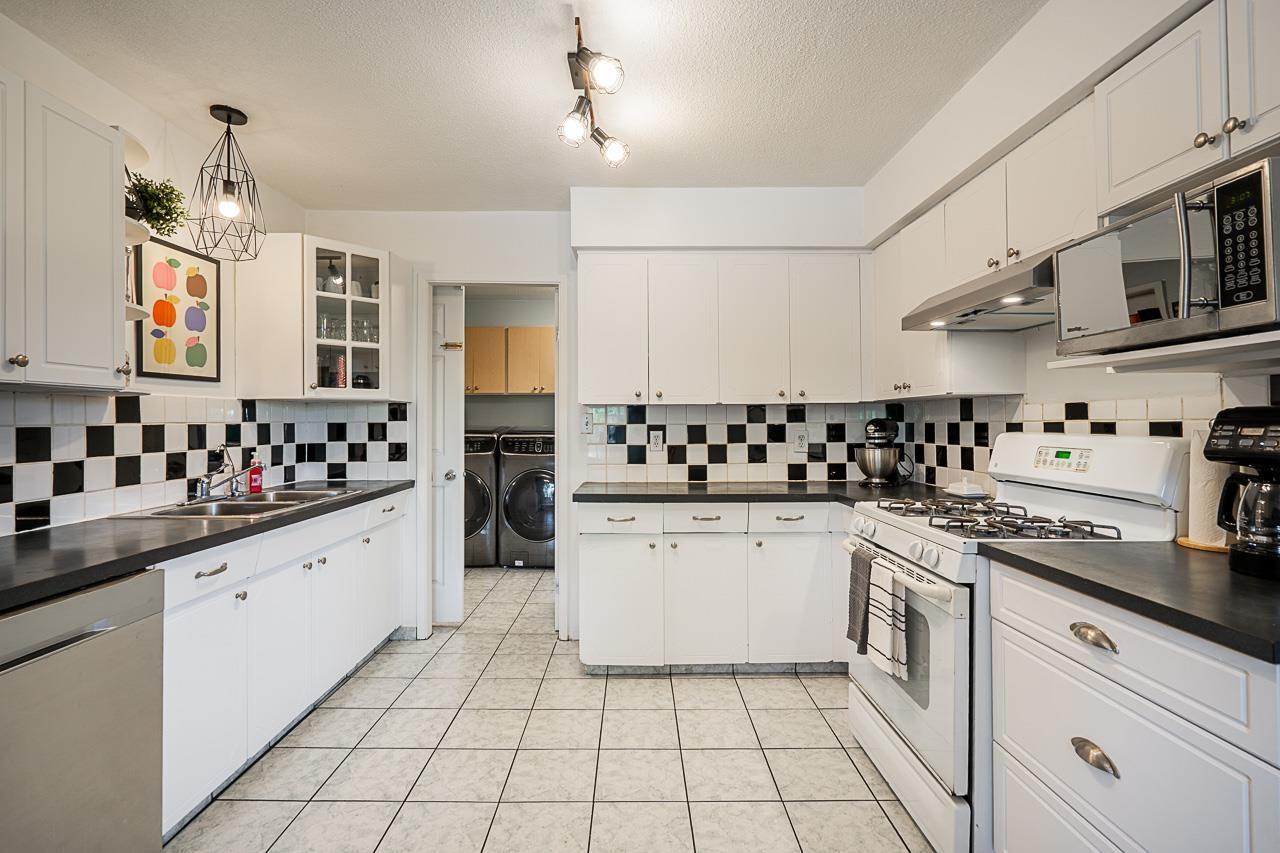 13976 Douglas Road, Surrey, British Columbia  V3R 5M9 - Photo 4 - R3039210
