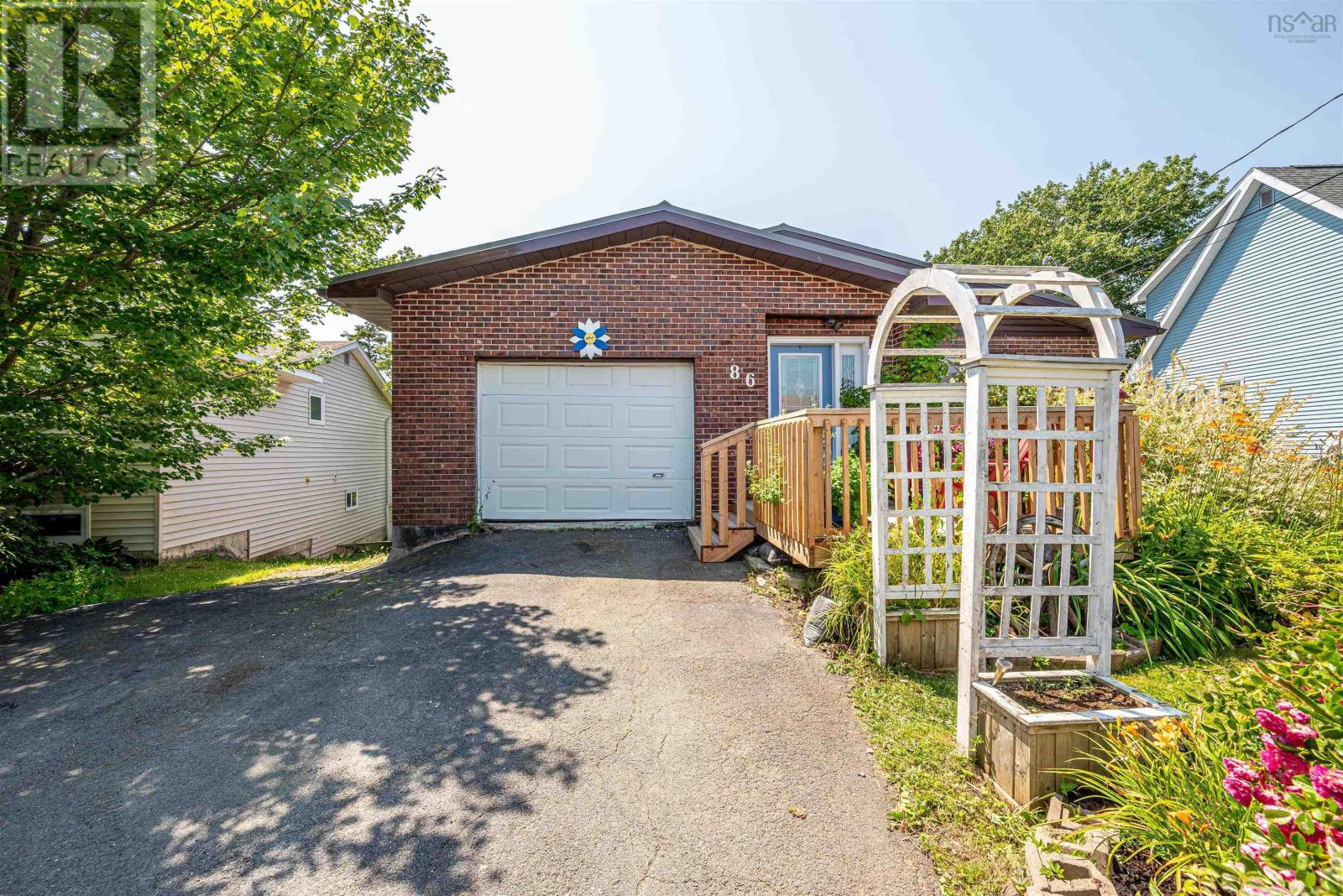 86 La Pierre Crescent, Dartmouth, Nova Scotia  B2W 5C8 - Photo 3 - 202521437