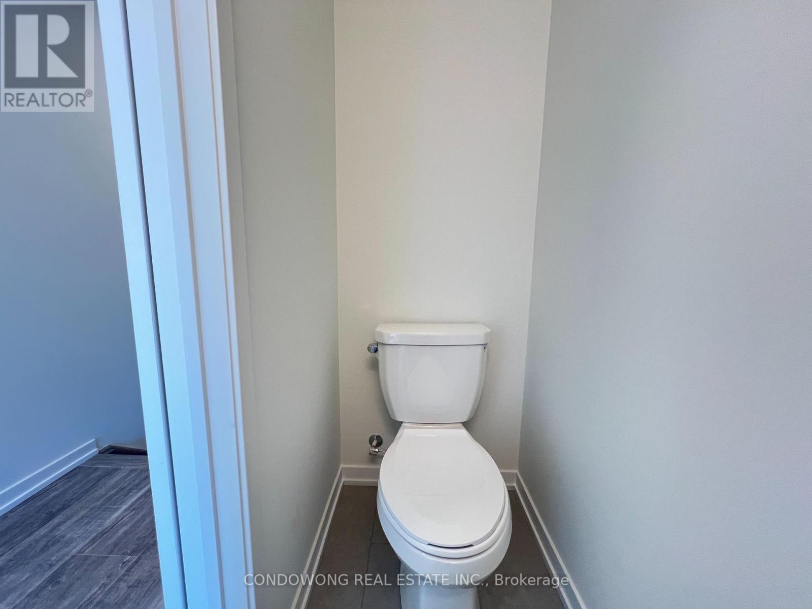 6 Matawin Lane, Richmond Hill, Ontario  L4B 0H8 - Photo 14 - N12360374