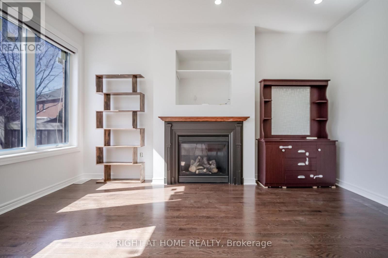 74 Amos Lehman Way, Whitchurch-Stouffville, Ontario  L4A 0L3 - Photo 11 - N12360386