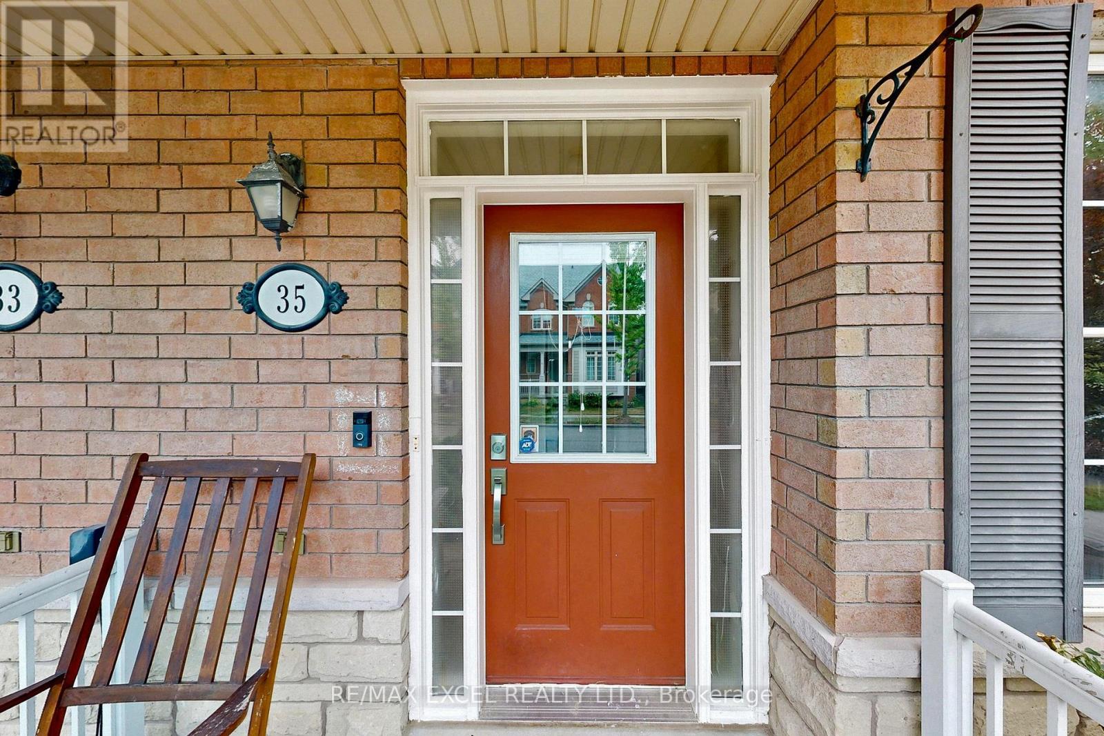 Property at 35 CARDREW STREET image 4