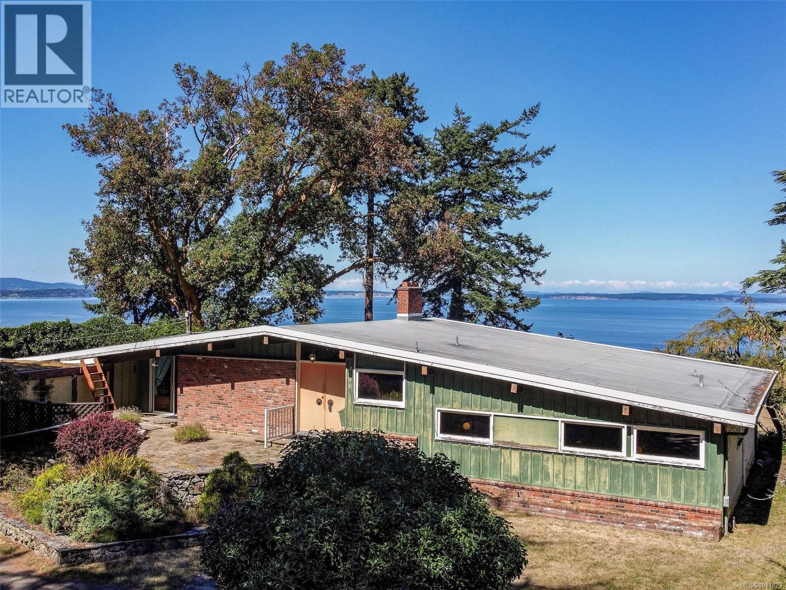 4598 Torquay Dr, Saanich, British Columbia  V8N 3L7 - Photo 14 - 1011823