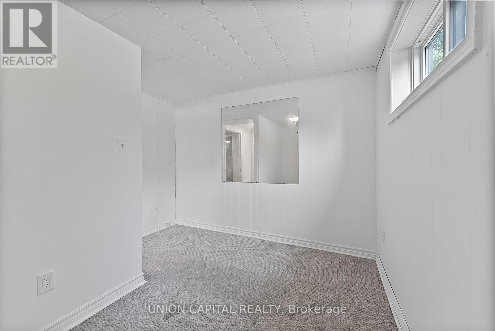 Main - 379 Tamarack Circle, Oakville, Ontario  L6K 2N1 - Photo 45 - W12360412