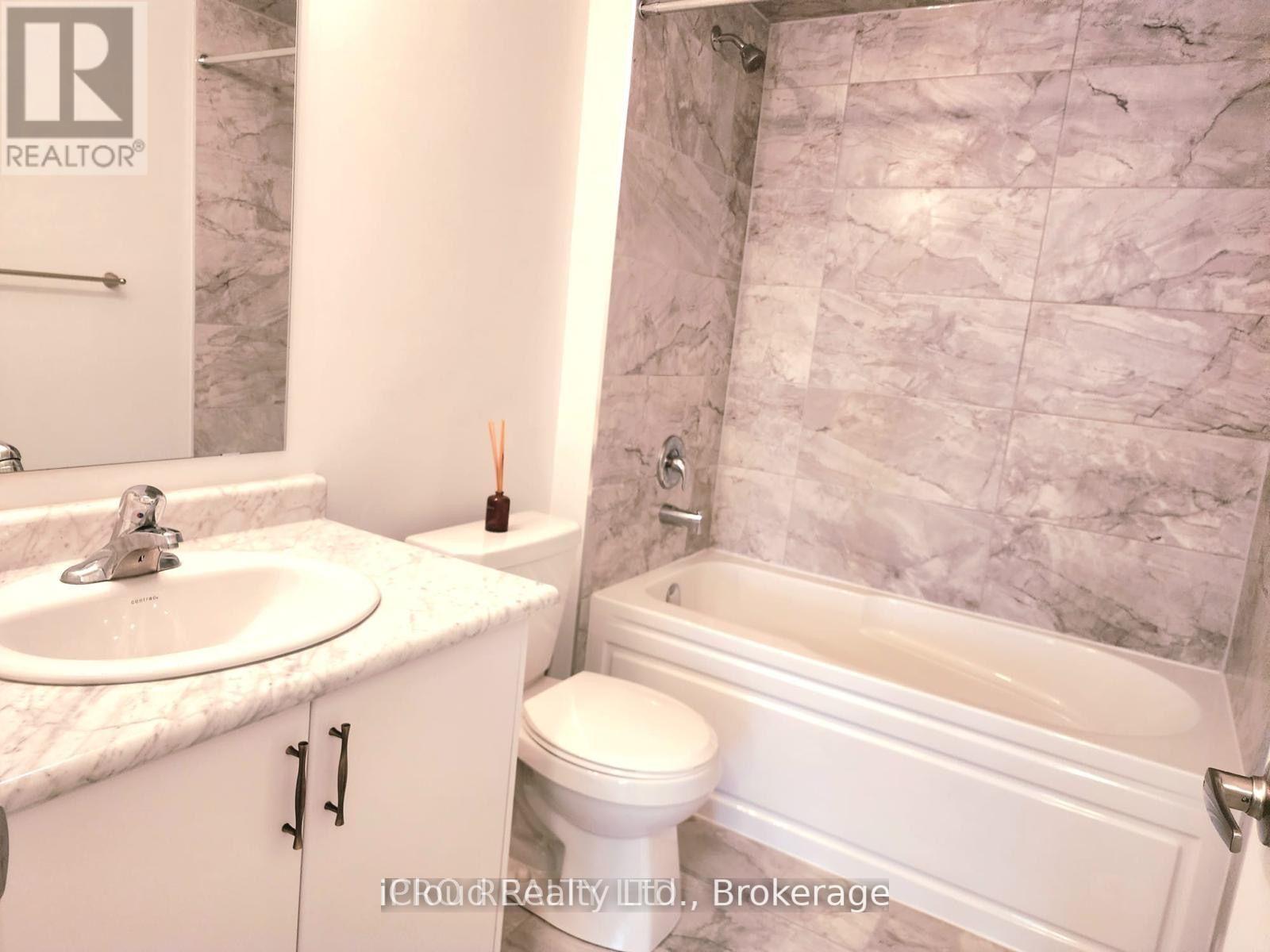 428 Silver Maple Road, Oakville, Ontario  L6H 7H5 - Photo 15 - W12360428