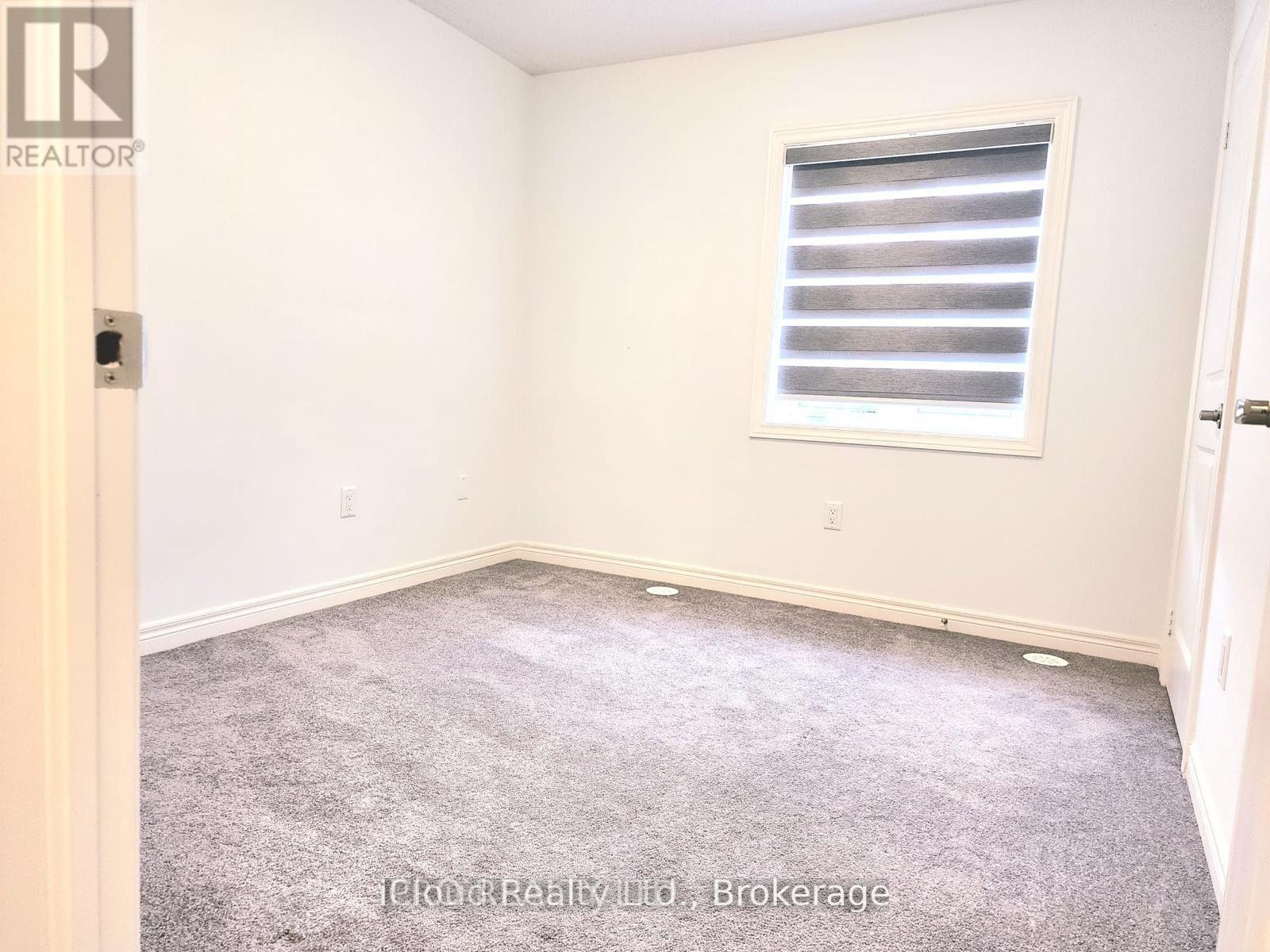 428 Silver Maple Road, Oakville, Ontario  L6H 7H5 - Photo 18 - W12360428