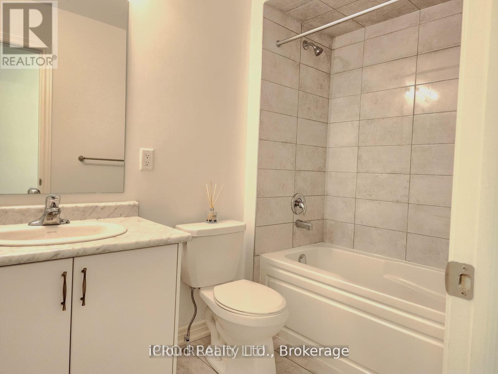 428 Silver Maple Road, Oakville, Ontario  L6H 7H5 - Photo 19 - W12360428