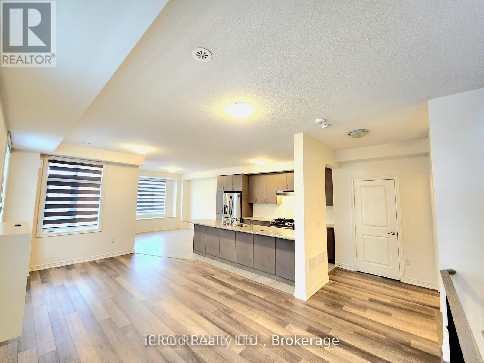 428 Silver Maple Road, Oakville, Ontario  L6H 7H5 - Photo 5 - W12360428