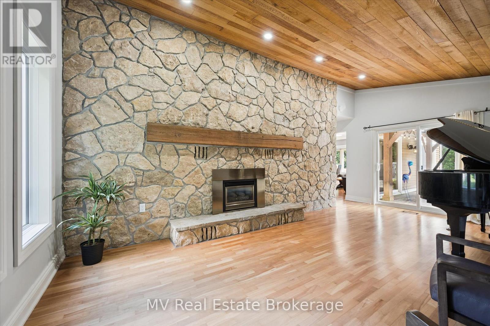 453 Mill Street, Centre Wellington, Ontario  N0B 1S0 - Photo 20 - X12360438
