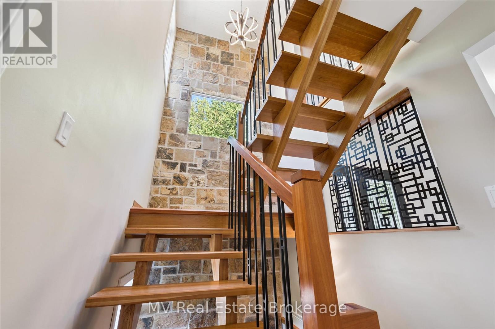 453 Mill Street, Centre Wellington, Ontario  N0B 1S0 - Photo 23 - X12360438