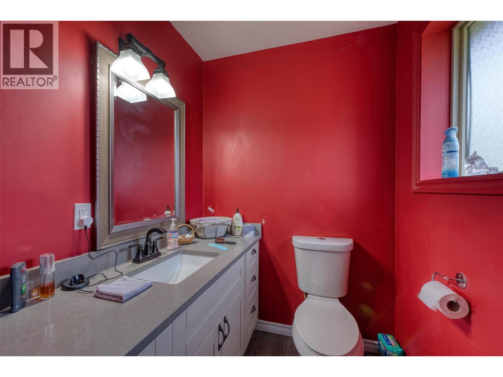 348 Creighton Valley Road, Lumby, British Columbia  V0E 2G1 - Photo 13 - 10360327