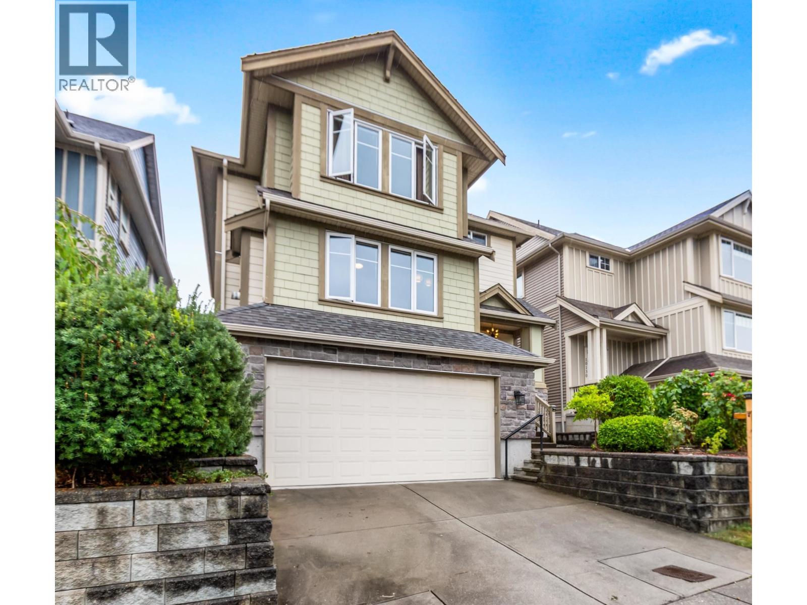 Property at 10138 241A STREET image 3