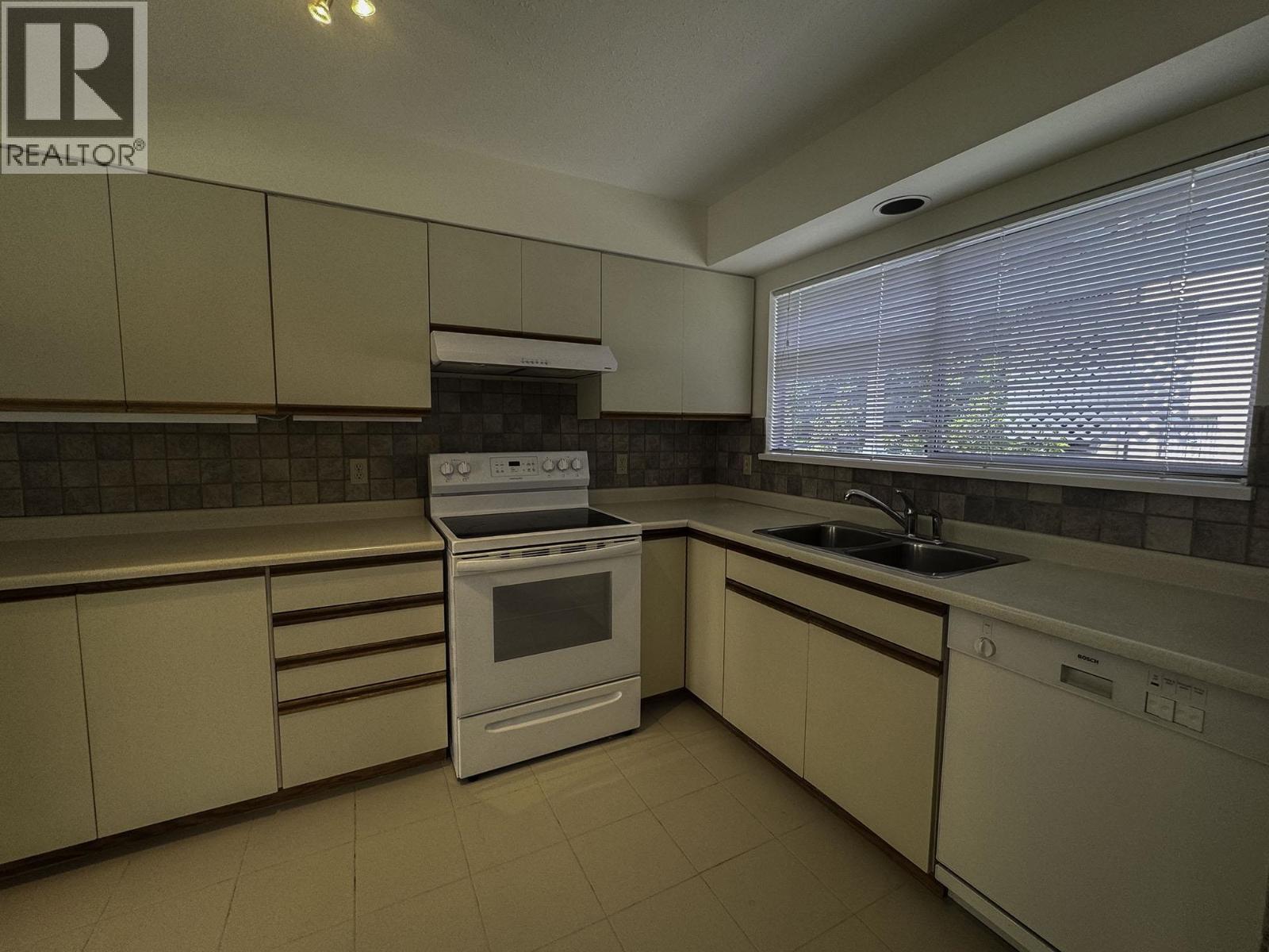 234 234 E 11th Street, North Vancouver, British Columbia  V7L 2G7 - Photo 18 - R3039848