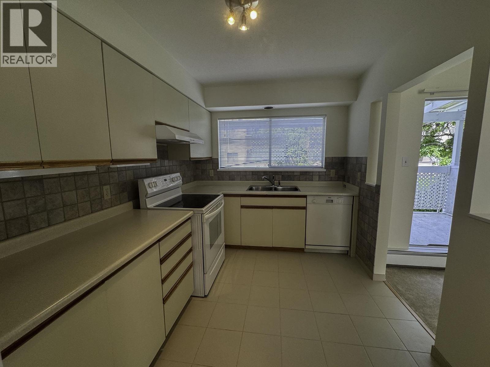 234 234 E 11th Street, North Vancouver, British Columbia  V7L 2G7 - Photo 22 - R3039848